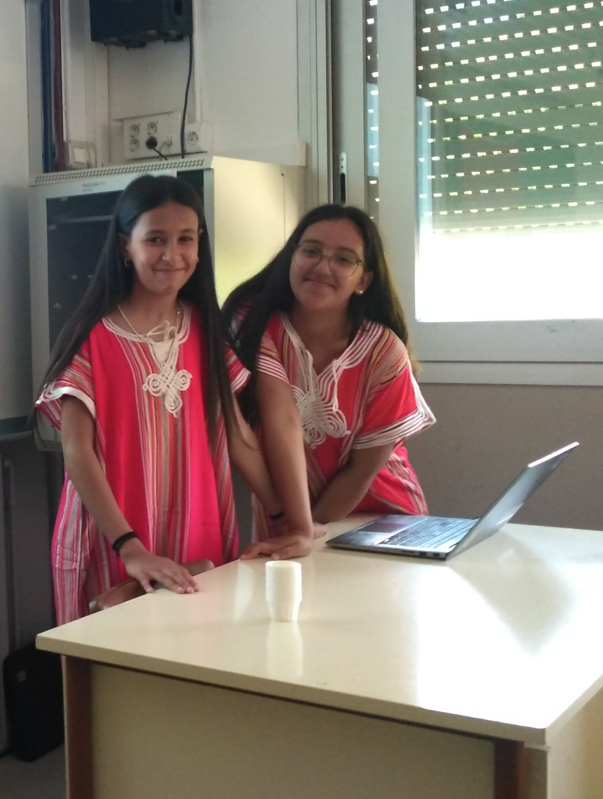 Exposició internacional Aula d'Acollida Miriam i Hajar Alami: Cultura marroquina
